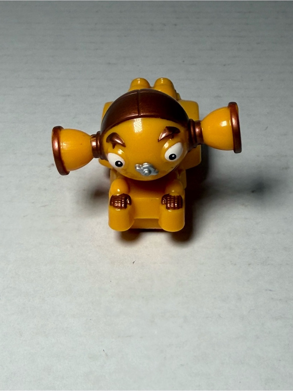 2005 Kellogg’s Robots Movie Piper Pinwheeler Pullback Racer Car Cereal Toy